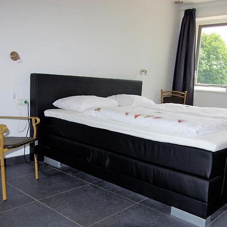 Bed And Breakfast Wouw Exteriör bild