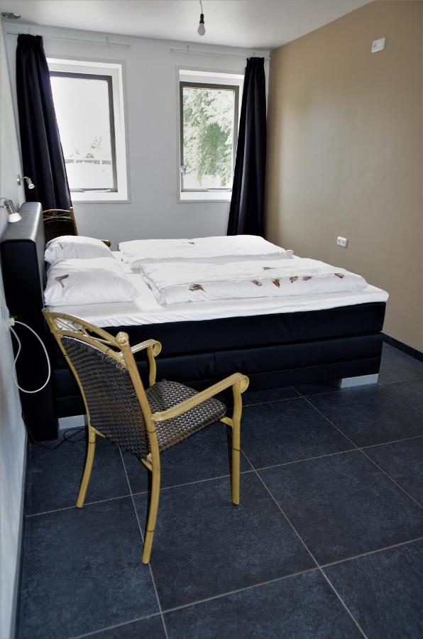 Bed And Breakfast Wouw Exteriör bild